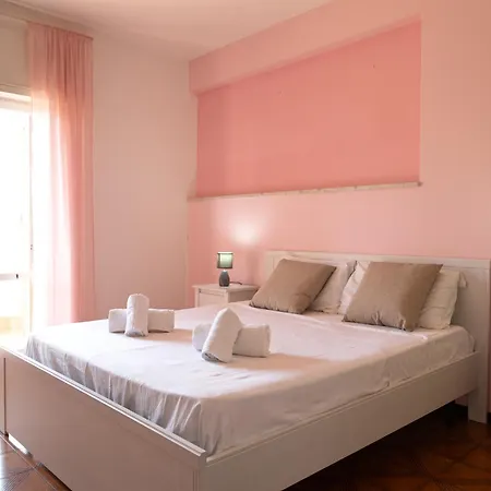 Vivilo Collection - Santa Laura 2bdr With Balcony